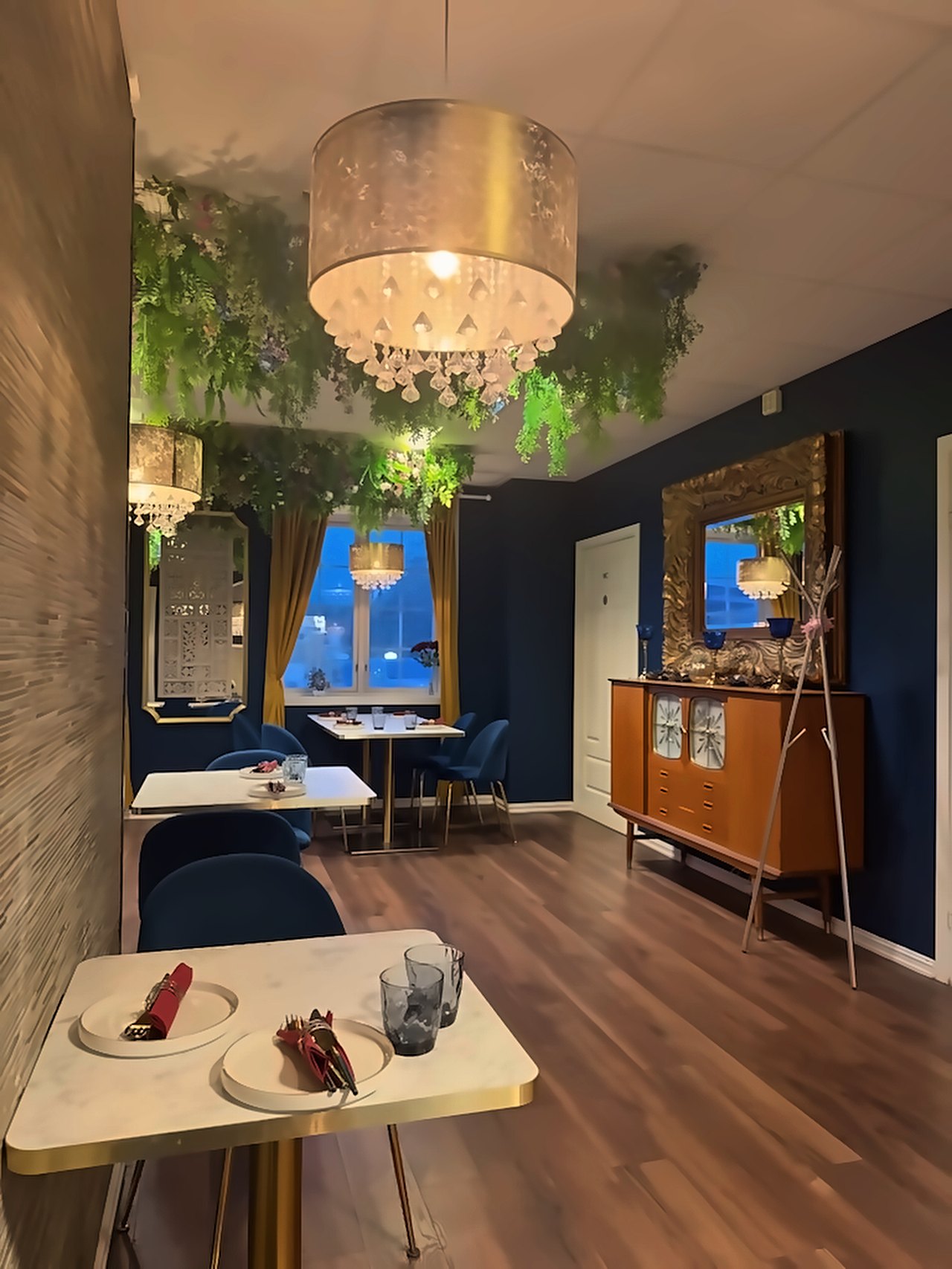 Bord dekket til middag hos Taj India i Kongsberg